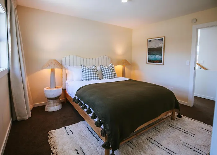 Ferienhaus Penshurst - & Mountain Views - Sleeps 10 *